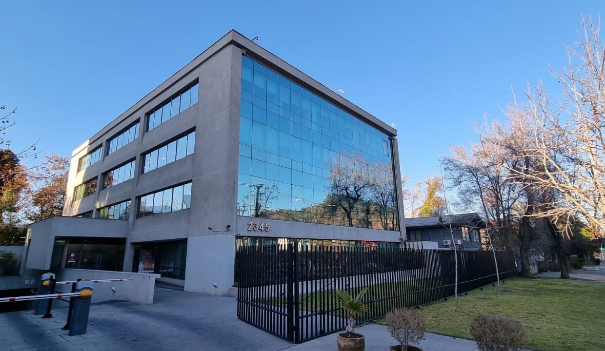 WhatsApp Image 2022-09-29 at 8.00.25 PM (1)